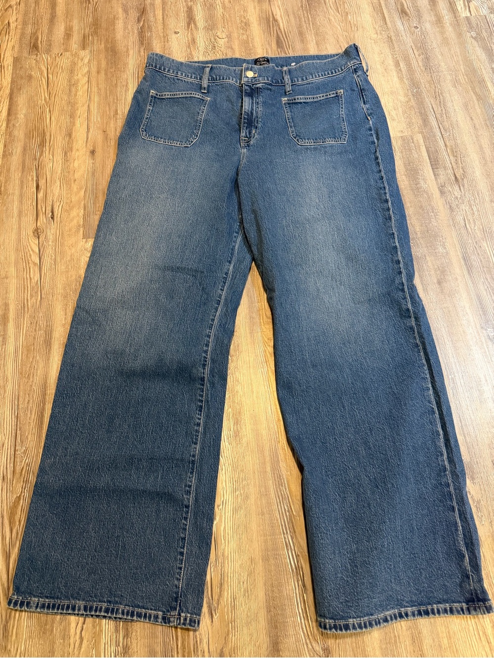 J. Crew women’s Wide-Leg Blue Denim Jeans size 34/16 runs big